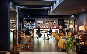 Peakture Hotel